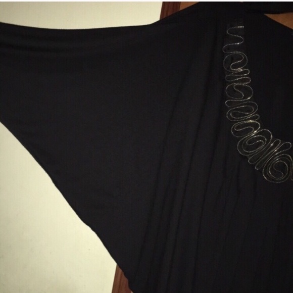 Allen B. by Allen Schwartz Top w/Beaded Ruffles - Picture 2 of 5